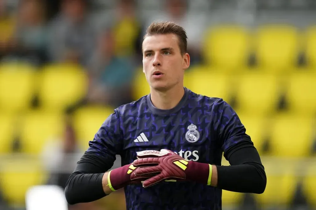 Lunin pode jogar no rival (Photo by Alex Caparros/Getty Images)