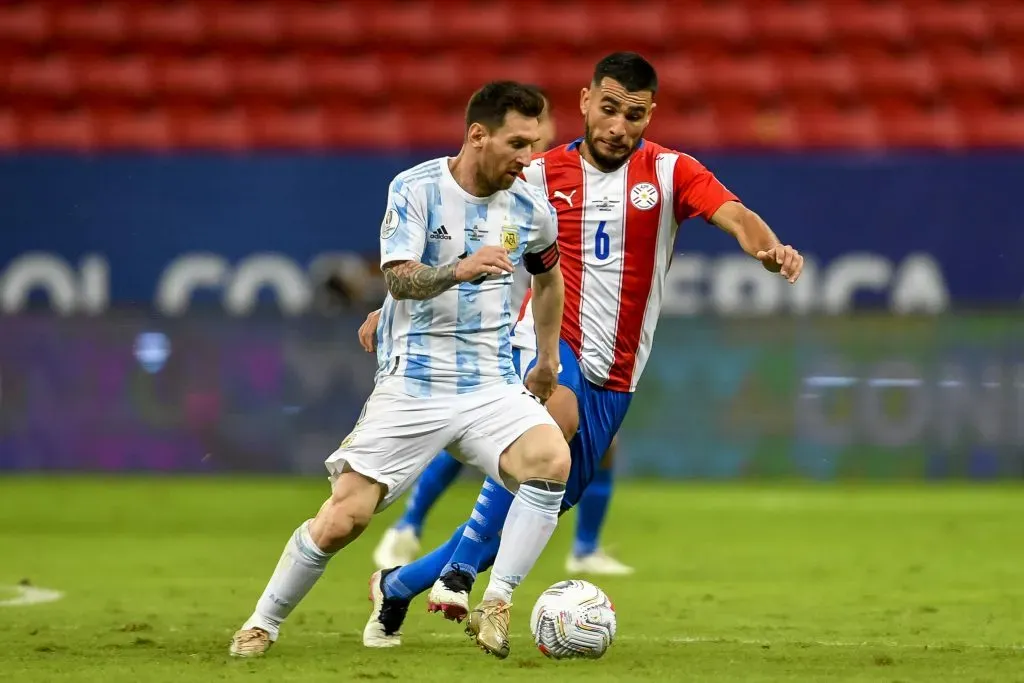 Junior Alonso zagueiro da seleção paraguaia