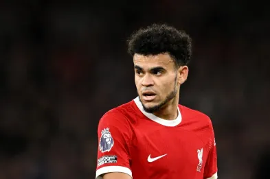 Barcelona volta a desejar Luis Diaz, do Liverpool. (Photo by Michael Regan/Getty Images)