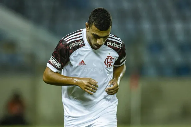 Petterson vai atuar em Portugal (Foto: Diogo Reis/AGIF)