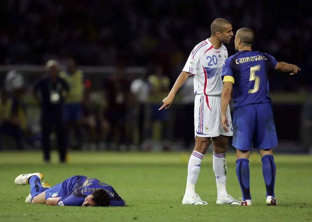 Marco Materazz foi atingido por uma cabeçada por Zidane, na decisão da Copa do Mundo 2006. (Photo by Ben Radford/Getty Images)