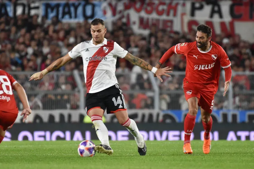 Leandro Gonzales Pires pelo River Plate. Foto: IMAGO / Nur Photo