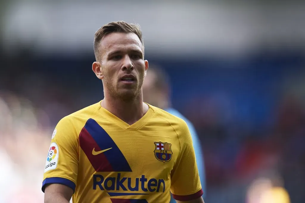 Arthur pode voltar ao Brasil (Photo by Juan Manuel Serrano Arce/Getty Images)