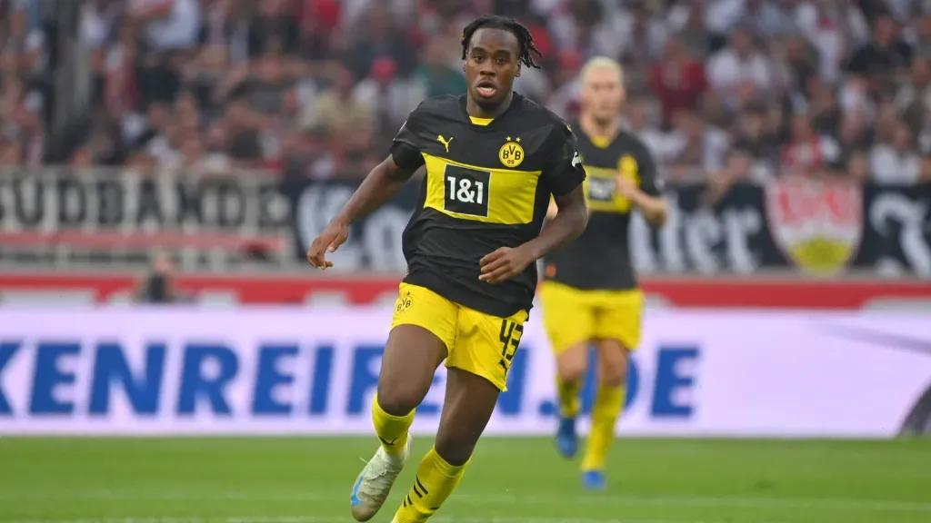 Bynoe-Gittens em partida pelo Borussia Dortmundo (Foto: IMAGO / Sven Simon)
