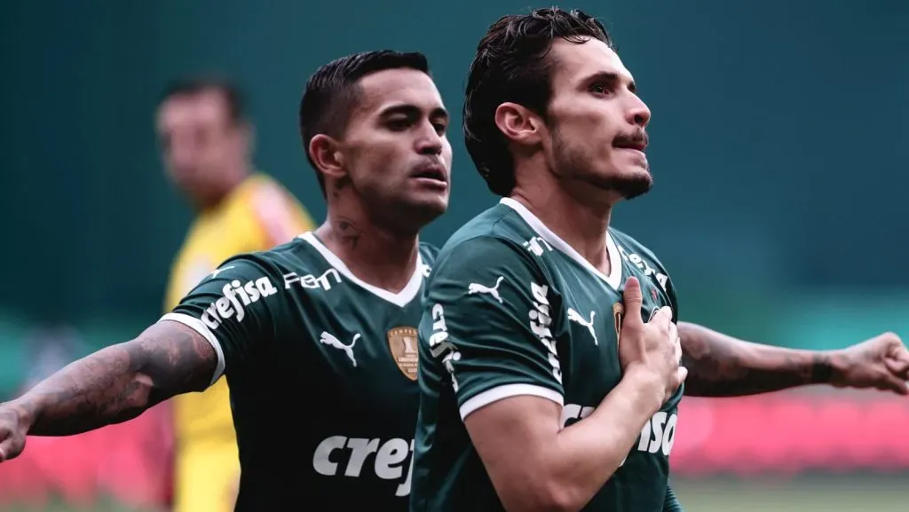 Dudu e Veiga na frente os 10 maiores artilheiros do Palmeiras no século. Foto: Ettore Chiereguini/AGIF