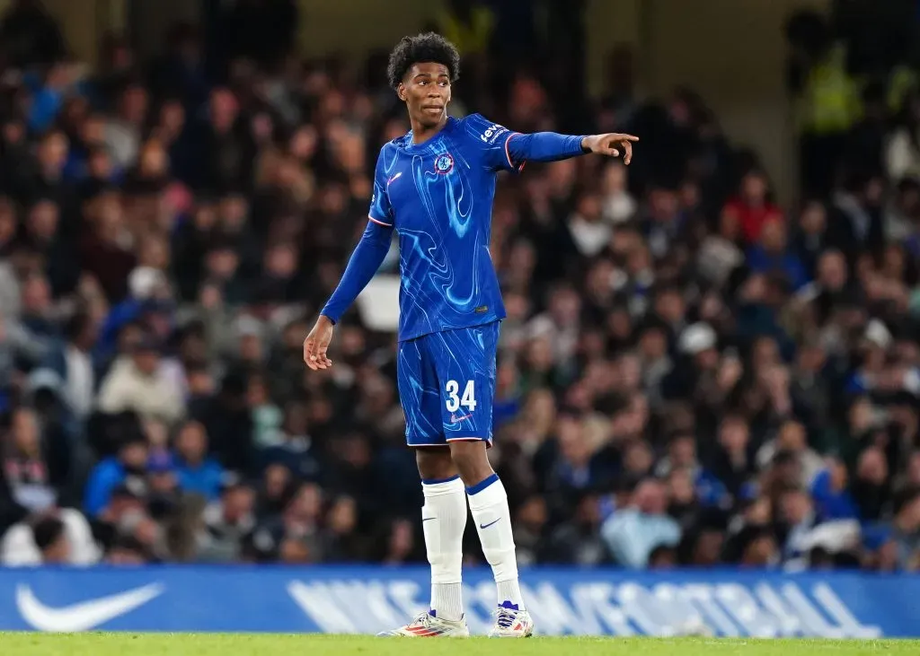 Acheampong, alvo do Real Madrid, pode sair do elenco se não renovar com o Chelsea. Sua