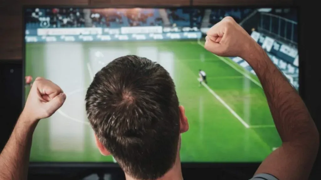 Betnacional conta com os principais campeonatos de futebol do mundo (iStock)