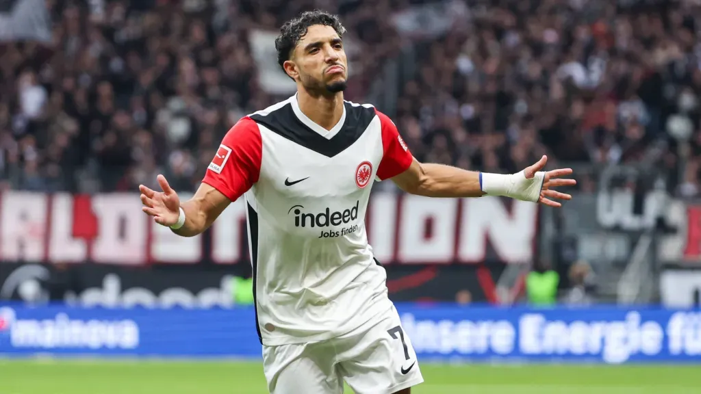 Omar Marmoush em partida pelo Eintracht Frankfurt (Foto: IMAGO / osnapix)