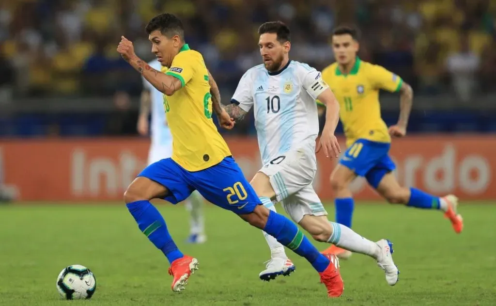 Roberto Firmino nos tempos de Seleção Brasileira. Foto: Getty Images