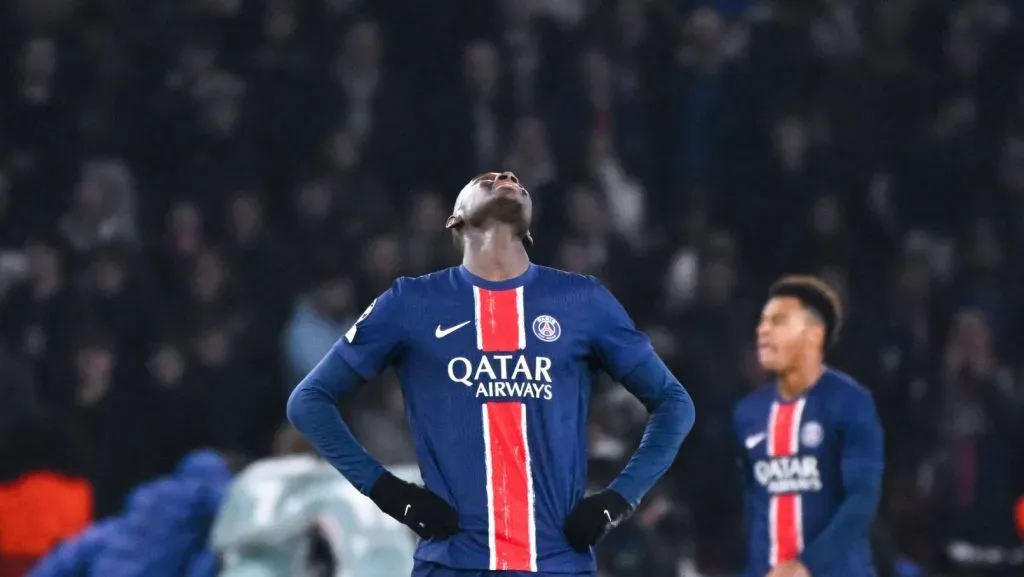 Kolo Muani em campo pelo PSG (IMAGO PanoramiC)