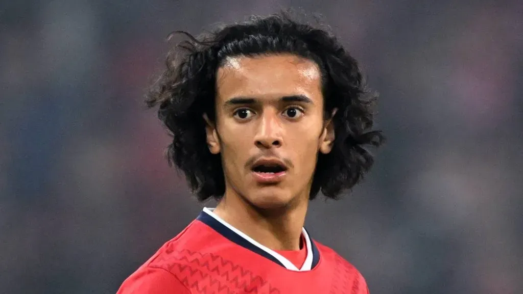 Ayyoub Bouaddi, do Lille OSC, durante a partida da Liga dos Campeões da UEFA entre Lille OSC e Juventus FC no estádio Pierre-Mauroy em 5 de novembro de 2024, em Lille, França. (Foto: IMAGO / ANP)