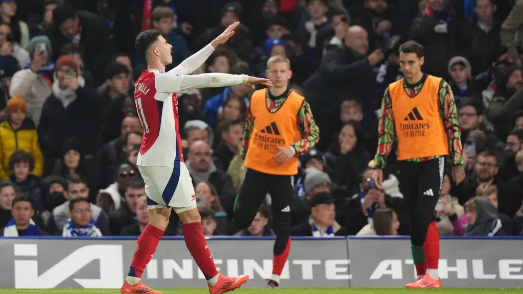 Gabriel Martinelli comemora gol marcado contra o Chelsea (Foto: IMAGO / PA Images)
