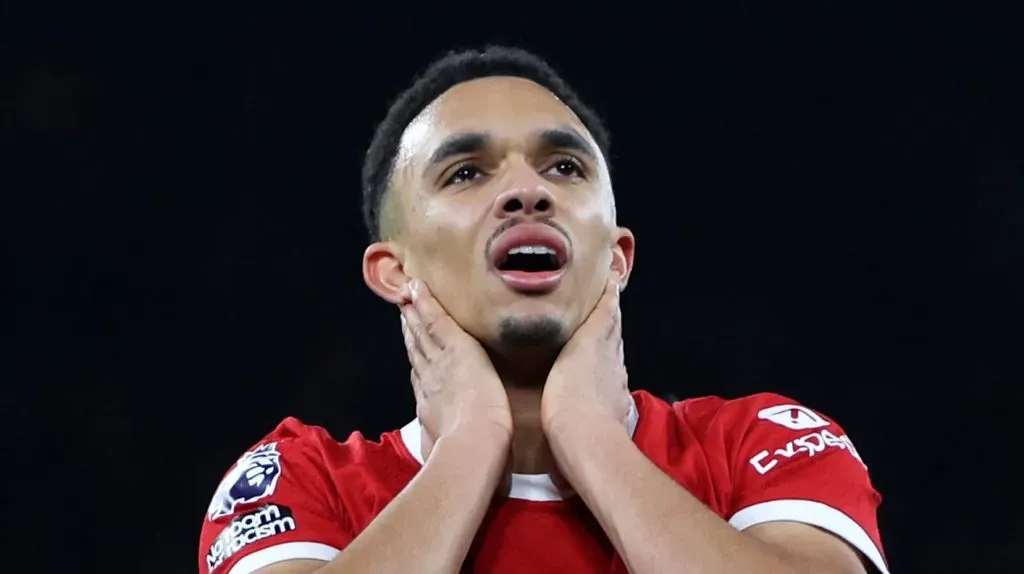 Arnold provoca e é respondido. Foto: Clive Brunskill/Getty Images