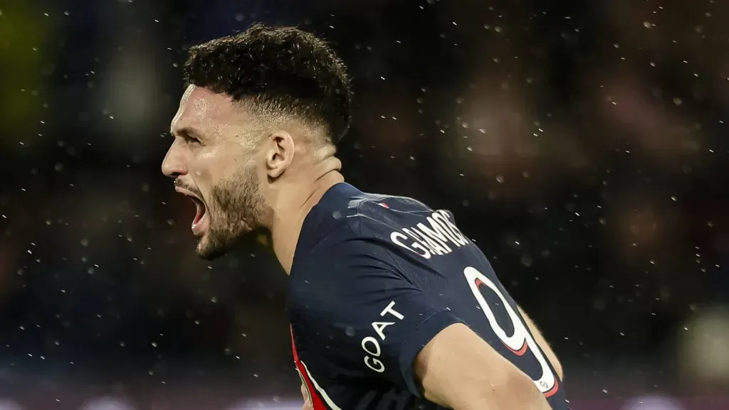Gonçalo Ramos, do Paris Saint-Germain, comemora seu gol durante a partida da Ligue 1 Uber Eats entre Paris Saint-Germain e Havre AC no Parc des Princes em 27 de abril de 2024, em Paris, França. (Foto: IMAGO / justpictures.ch)