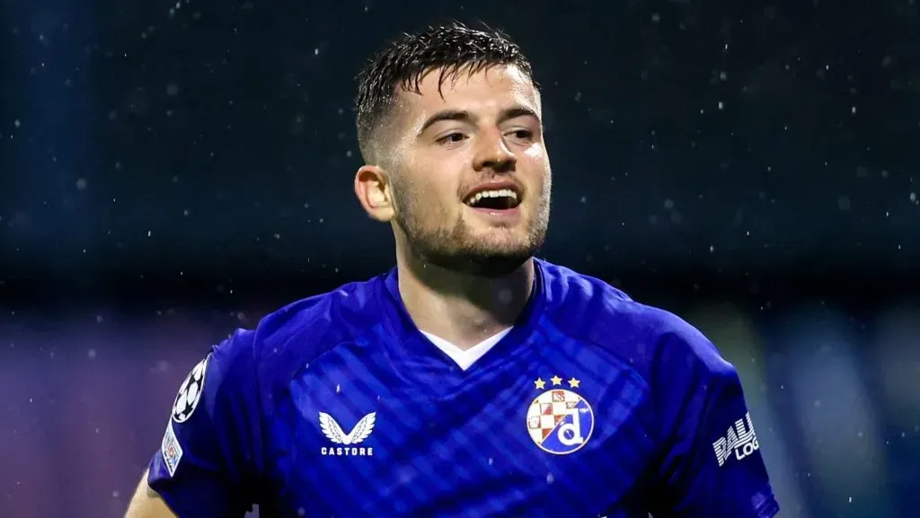 Martin Baturina, do Dinamo Zagreb, comemora após marcar durante a partida da Fase de Liga da UEFA Champions League 2024/25, MD2, entre GNK Dinamo e AS Monaco, no Estádio Maksimir, em 2 de outubro de 2024, em Zagreb, Croácia. (Foto: IMAGO / Pixsell)