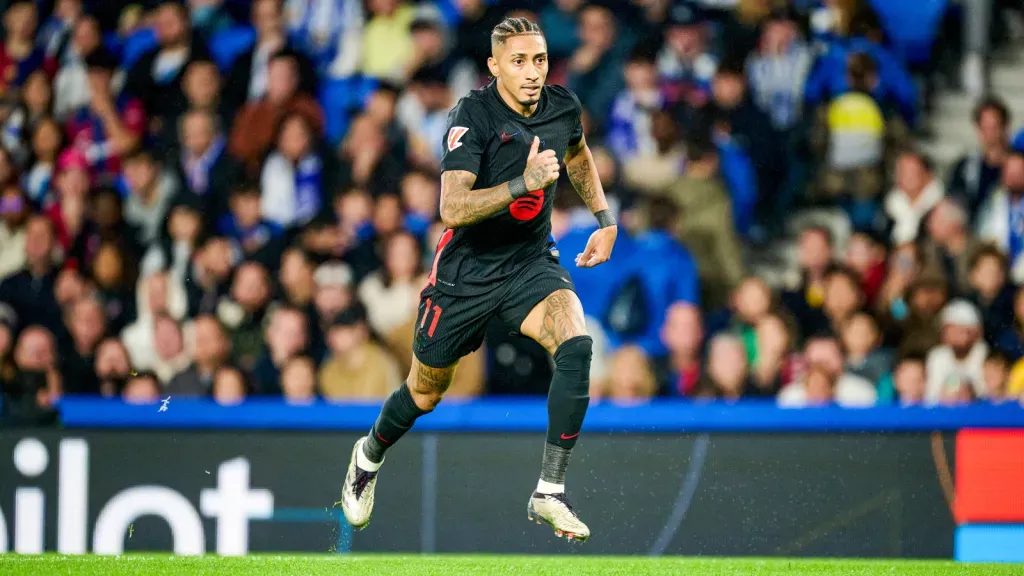 Raphinha em partida pelo Barcelona contra o Real Sociedad (Foto: IMAGO / PGS Photo Agency)
