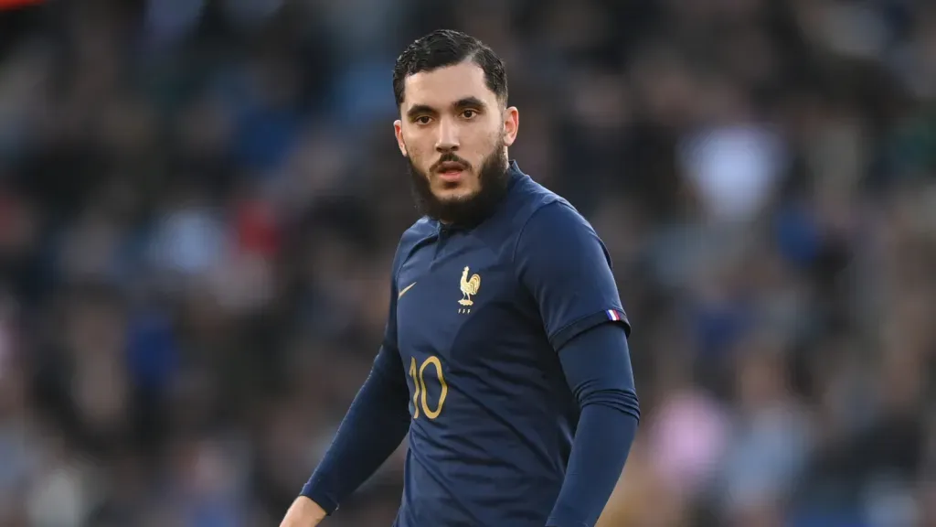 Cherki não irá para o PSG — (Foto: Gareth Copley/Getty Images)