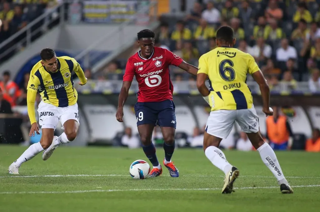 Barcelona tem interesse de fechar com Jonathan David, do Lille. (Photo by Ahmad Mora/Getty Images)