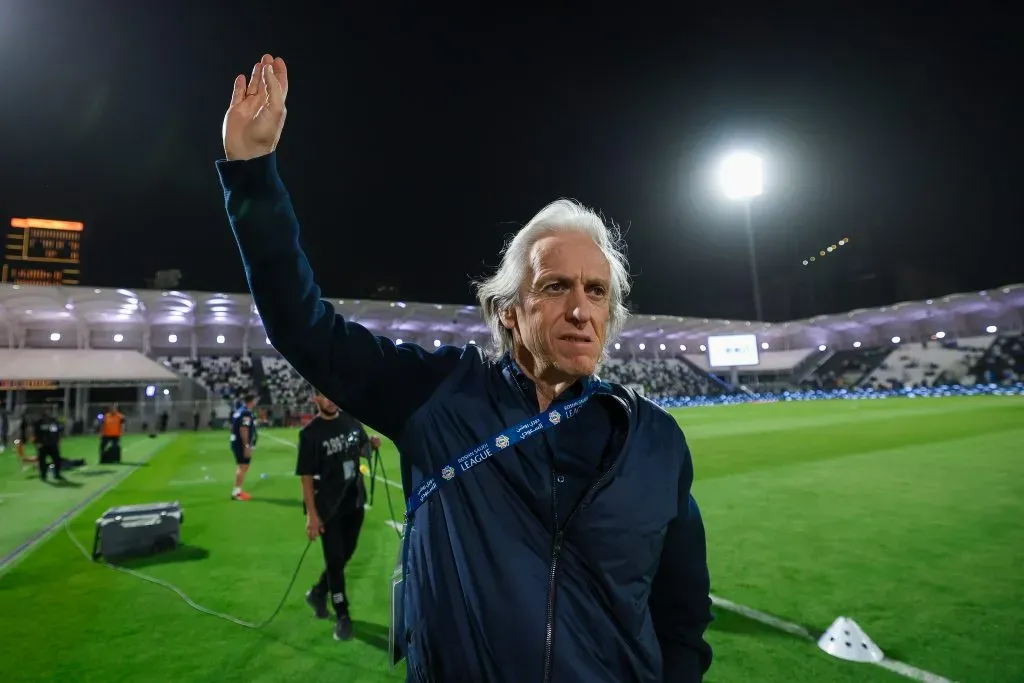 Jorge Jesus comandando o Al-Hilal na Saudi Pro League. (Photo by Yasser Bakhsh/Getty Images)