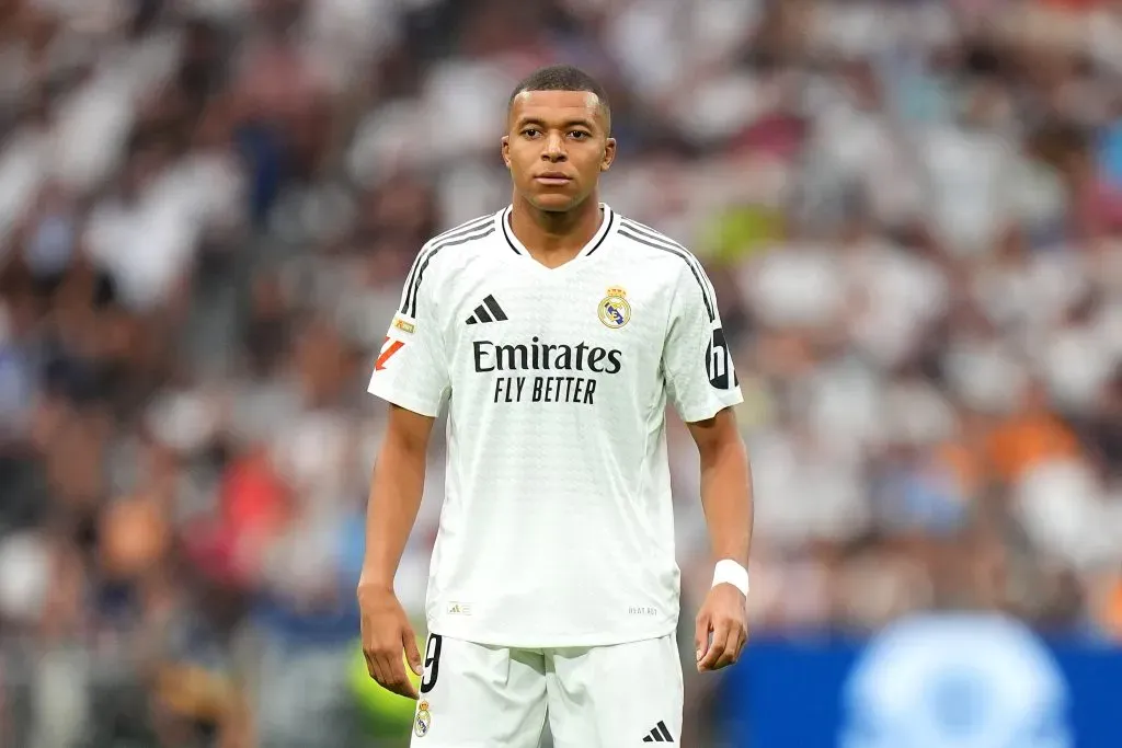 Mbappé enfrentando o Real Valladolid (Photo by Angel Martinez/Getty Images)