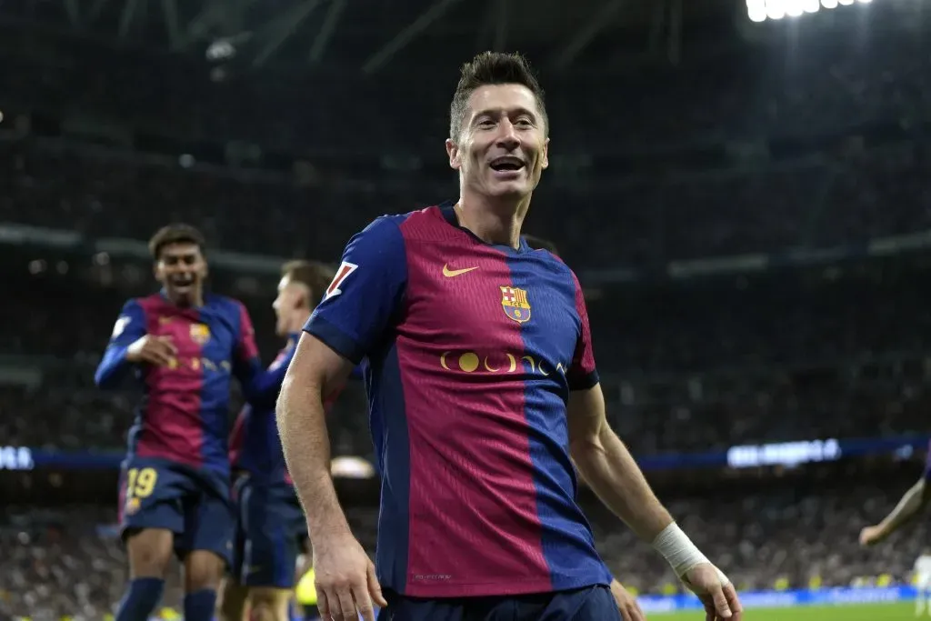 Robert Lewandowski com a camisa do Barcelona. Foto: IMAGO / Pressinphoto.