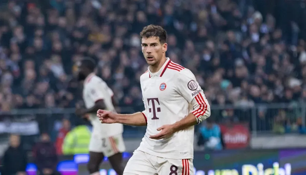 Goretzka em campo no duelo entre St. Pauli v Bayern de Munique (IMAGO Lobeca)