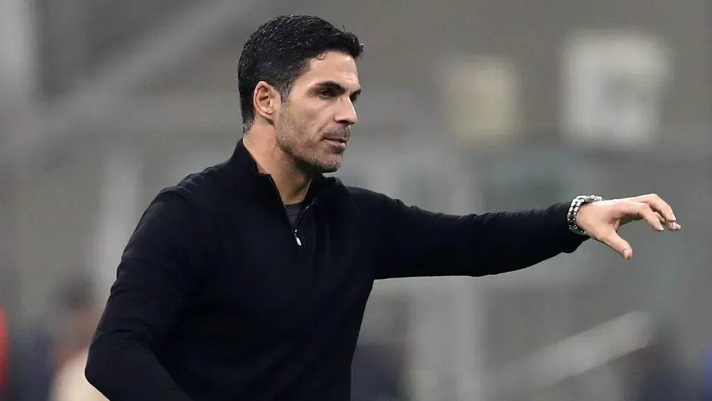 Arteta, técnico do Arsenal – (Photo by Marco Luzzani/Getty Images)