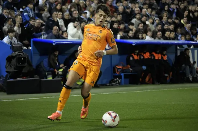 Arda Güler em ação pelo Real Madrid contra o Leganés no último sábado (23). Arsenal e Aston Villa estão interessados Foto: IMAGO / NurPhoto
