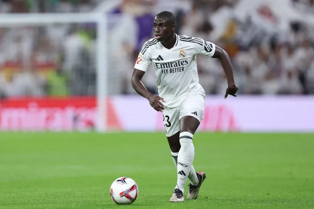 Mendy está em fim de contrato. (Photo by Gonzalo Arroyo Moreno/Getty Images)