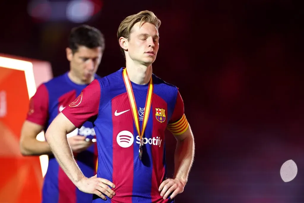 De Jong após uma decisão de Supercopa da Espanha (Photo by Yasser Bakhsh/Getty Images)
