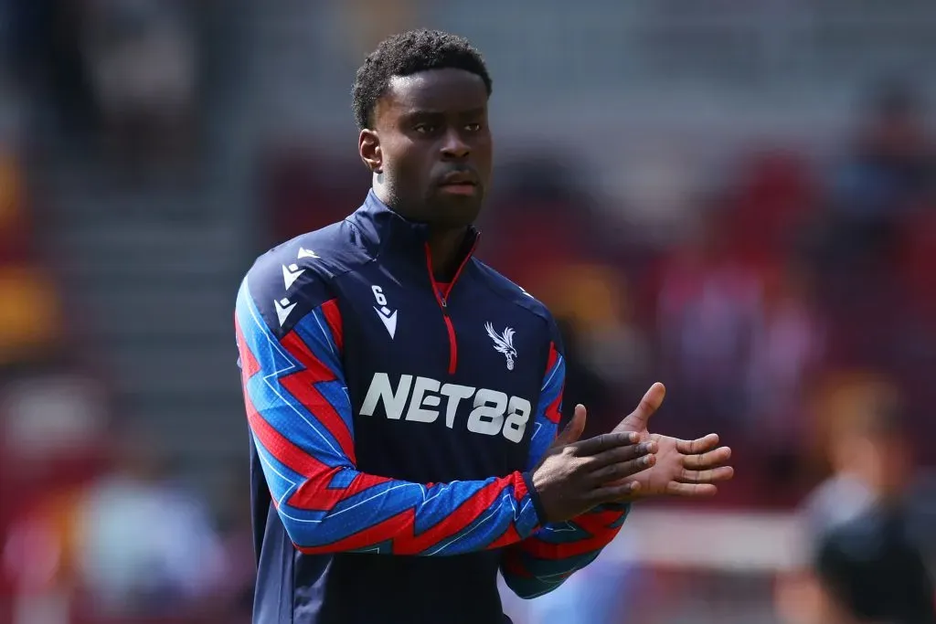 Guéhi atua no Crystal Palace (Photo by Eddie Keogh/Getty Images)