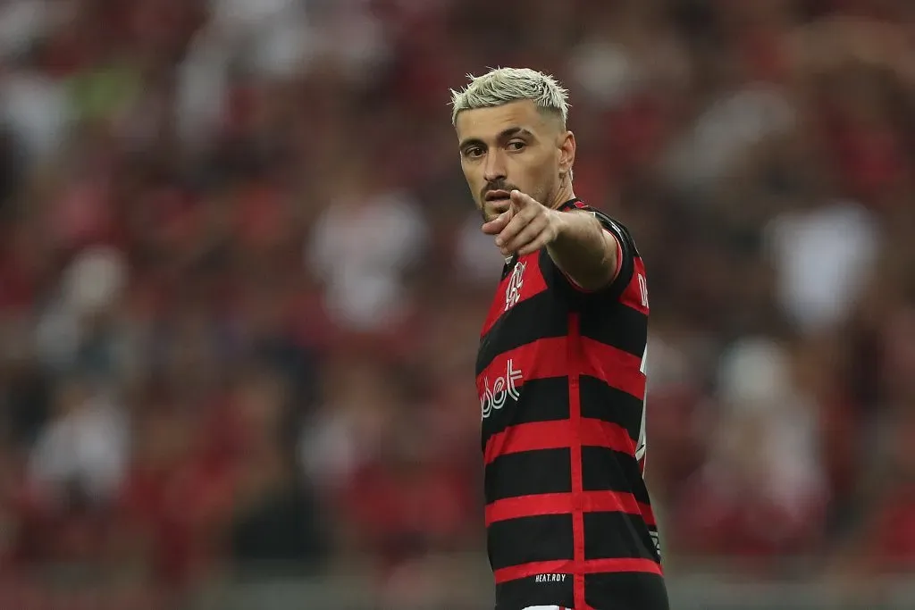 Arrascaeta pode deixar o Fla (Photo by Wagner Meier/Getty Images)