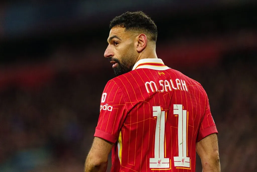 Mohamed Salah está ‘incomodado’ com pelo menos dois motivos com o Liverpool sobre sua renovação de contrato, segundo jornalista. foto: IMAGO / NurPhoto