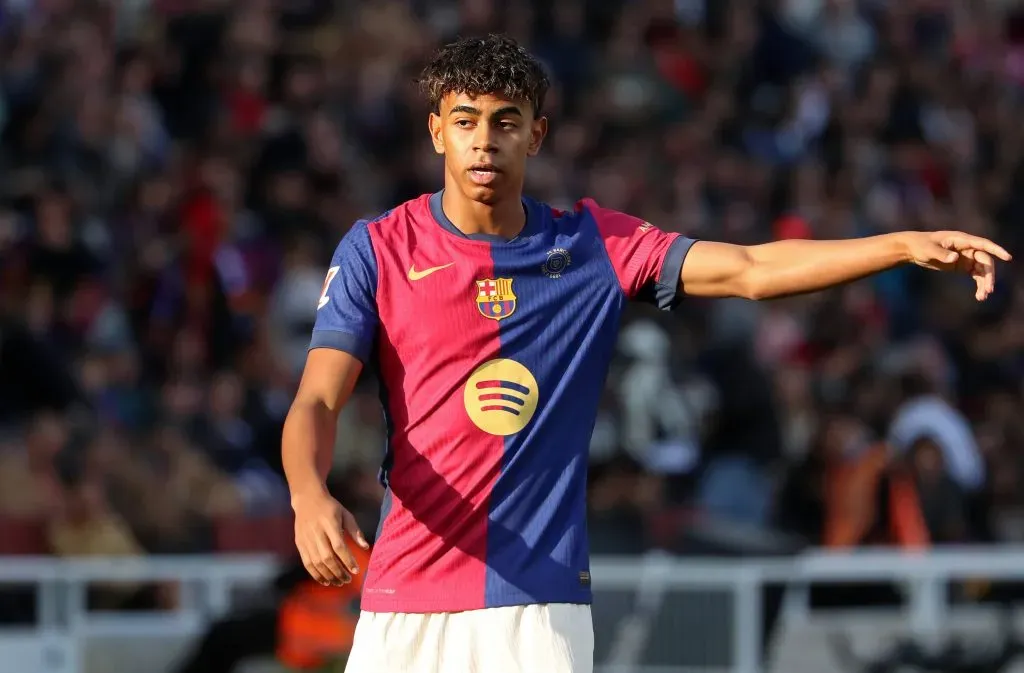 Lamine Yamal com a camisa do Barcelona. Foto: IMAGO / Nurphoto.