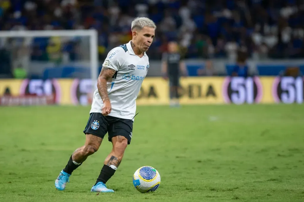 Soteldo vai voltar ao Santos. Foto: Fernando Moreno/AGIF