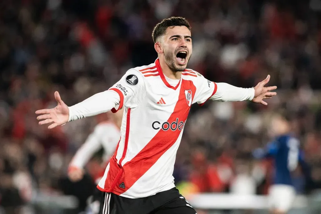 Santiago Simon em ação pelo River Plate. Foto: IMAGO / Zuma Press Wire.