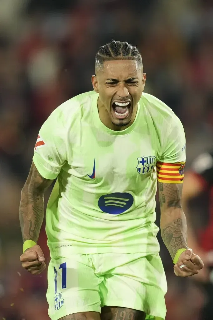 Raphinha, do Barcelona, marcou dois gols contra o Mallorca, na última terça (3), pelo Campeonato Espanhol. Ele é alvo do Al-Ittihad. Foto: IMAGO / NurPhoto