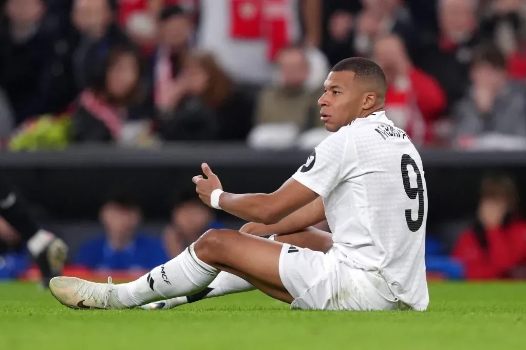 Mbappé na partida diante do Athletic (Photo by Juan Manuel Serrano Arce/Getty Images)