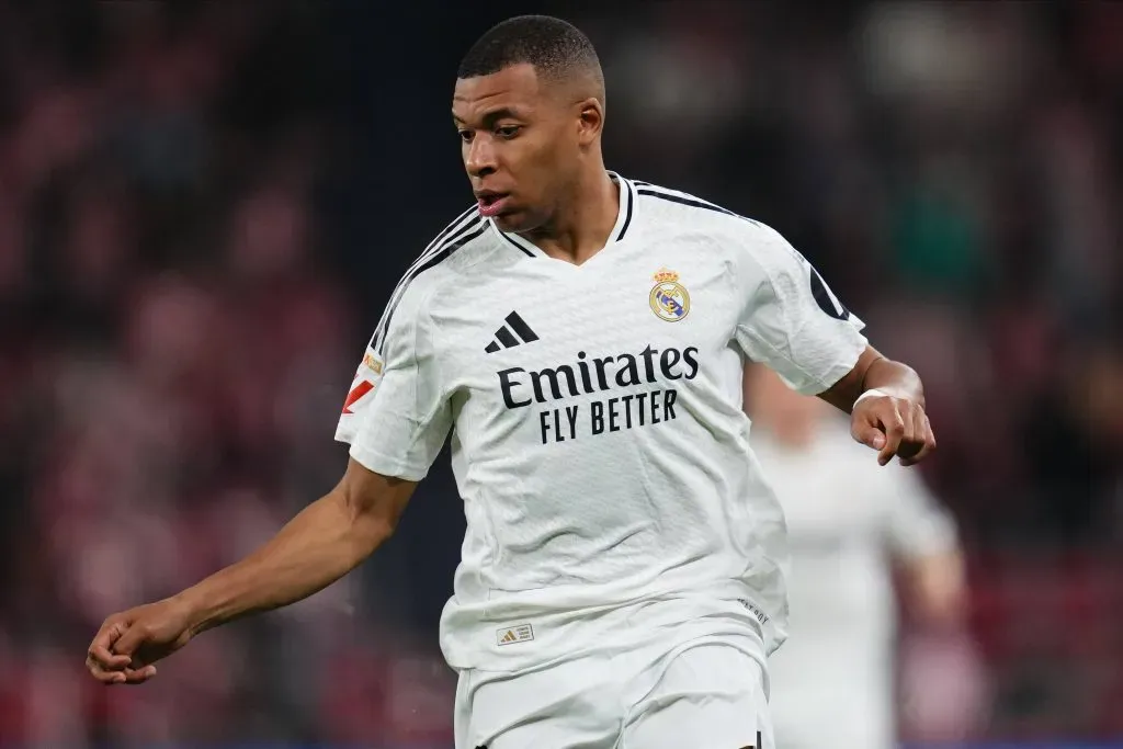 Mbappé com a camisa do Real Madrid. Foto: IMAGO / Pressinphoto.