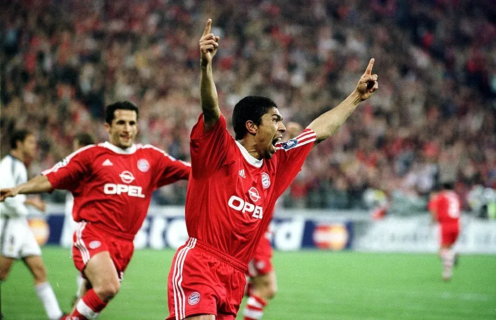 Élber quando atuava pelo Bayern – Foto: Credit: Jamie McDonald/ALLSPORT
