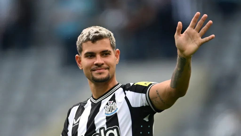 Bruno Guimarães possui uma situação improvável de saída na temporada 2024/25 (Foto: Stu Forster/Getty Images)