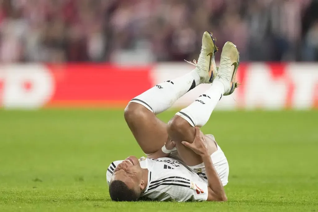 Kylian Mbappé lamenta jogada no jogo do Real Madrid. Foto: IMAGO / NurPhoto.