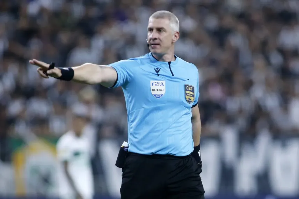 Anderson Daronco em ação pelo Campeonato Brasileiro. Foto: IMAGO / The News2.