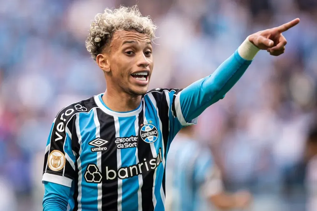 Bitello ainda em ação com a camisa do Grêmio. Foto: IMAGO / Ação Plus.