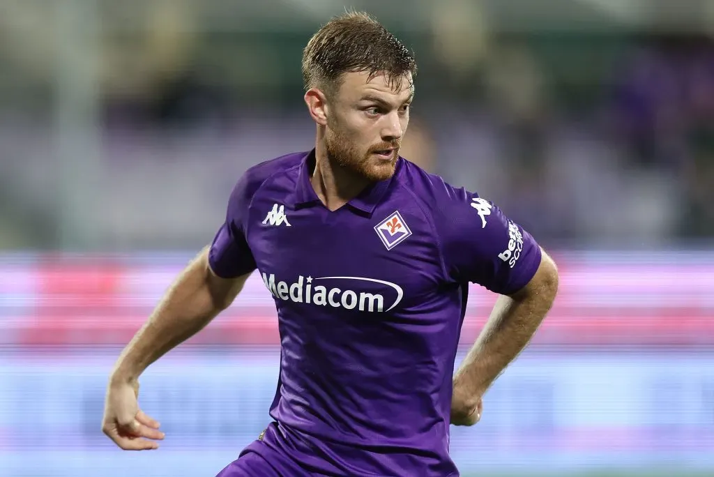 Lucas Béltran com a camisa da Fiorentina. (Photo by Gabriele Maltinti/Getty Images)