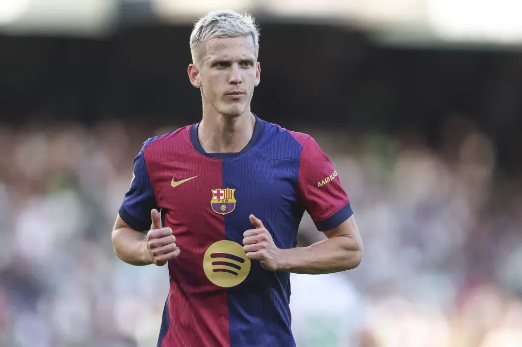 Dani Olmo corre riscos de deixar o Barcelona e teria liberdade para negociar com outras equipes, segundo portal. Foto: IMAGO / Pressinphoto
