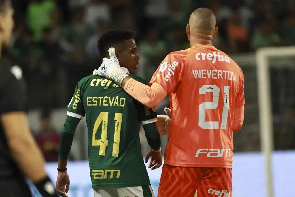 Estevão com a camisa 41 no Palmeiras. Foto: IMAGO / The News2.
