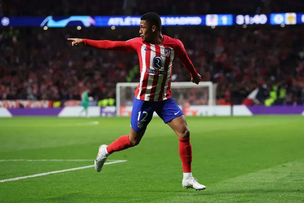 Samuel Lino em campo pelo Atlético de Madrid - (Photo by Clive Brunskill/Getty Images)