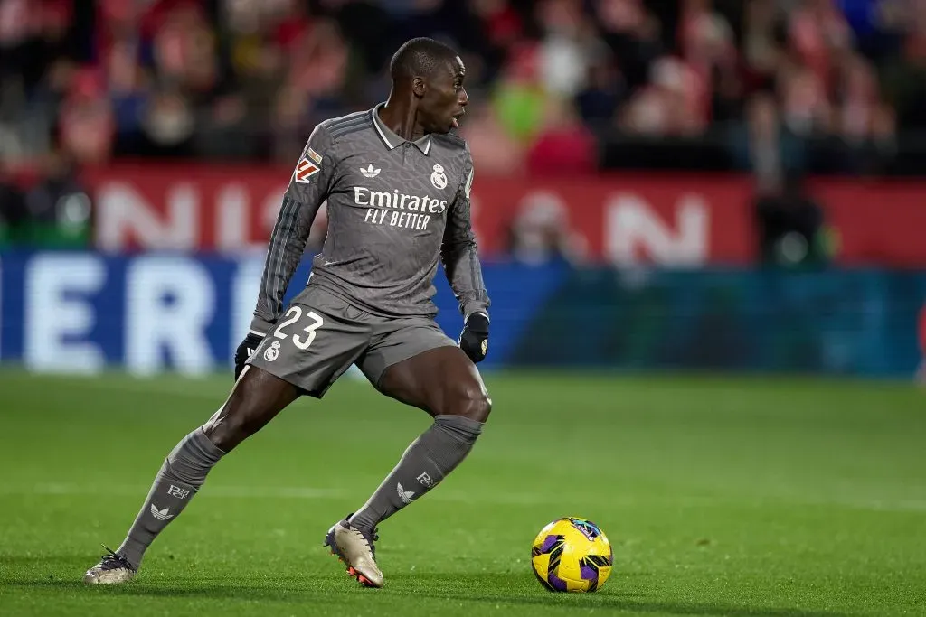 Mendy perde moral com Ancelotti