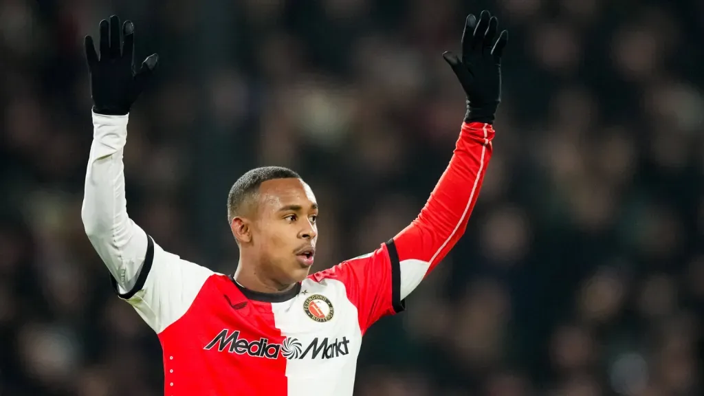 Igor Paixão brilha em jogo da Champions League